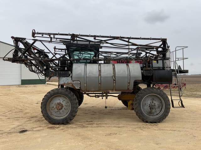 Image of Hagie 2100 equipment image 1