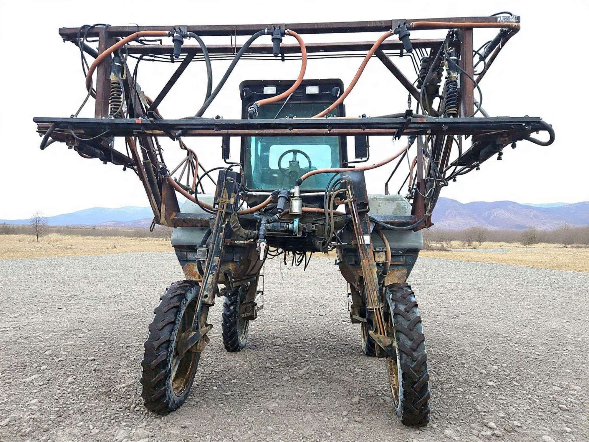 Hagie 284 Equipment Image0