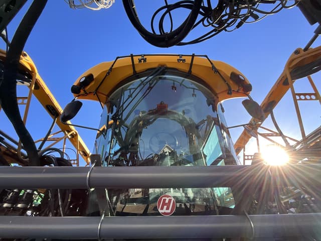 Image of Hagie STS16 equipment image 2