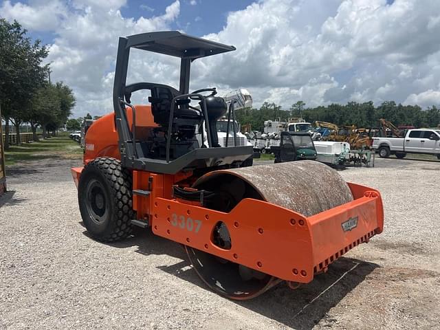 Image of Hamm 3307 equipment image 3
