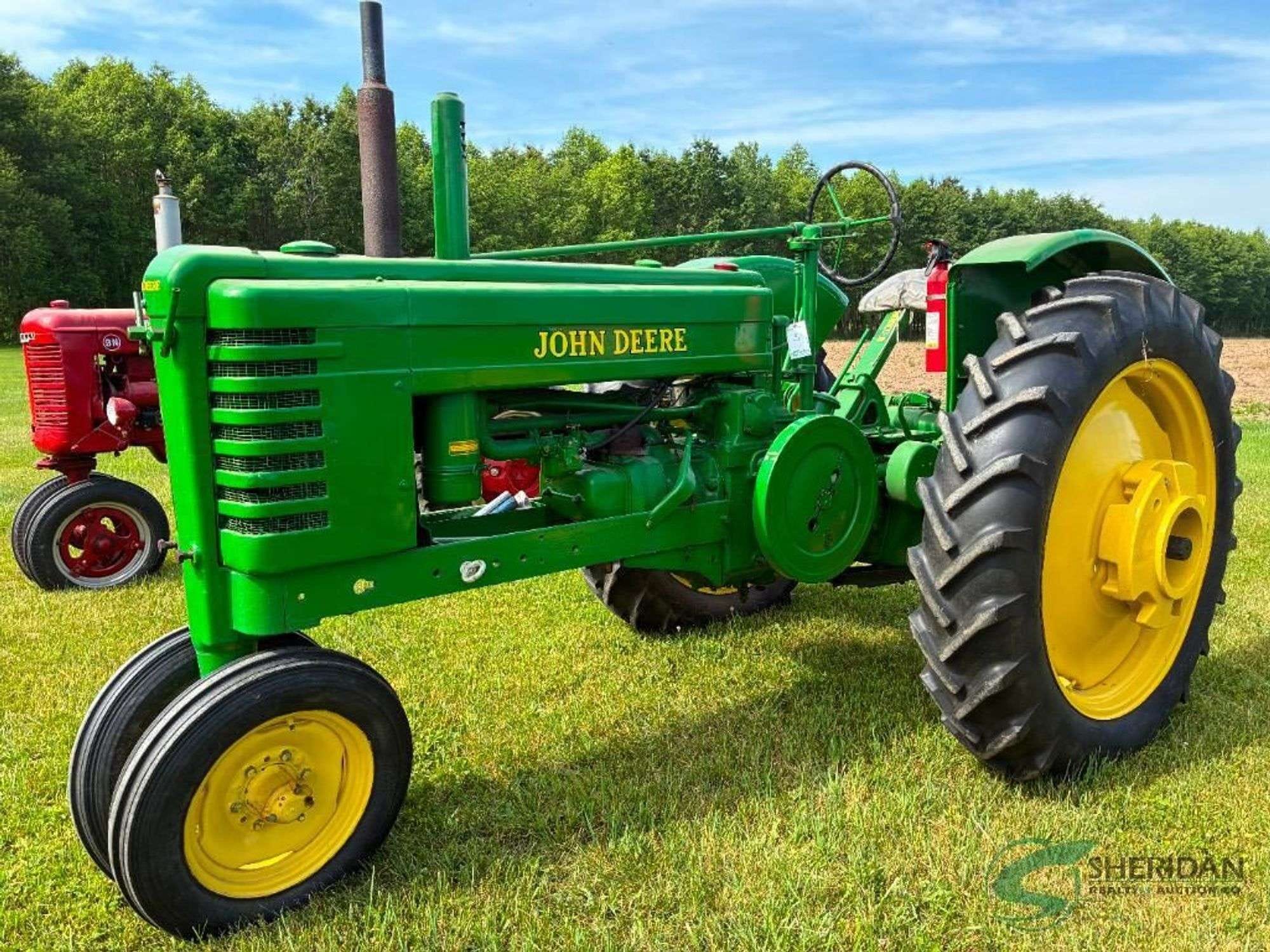 John Deere B Equipment Image0