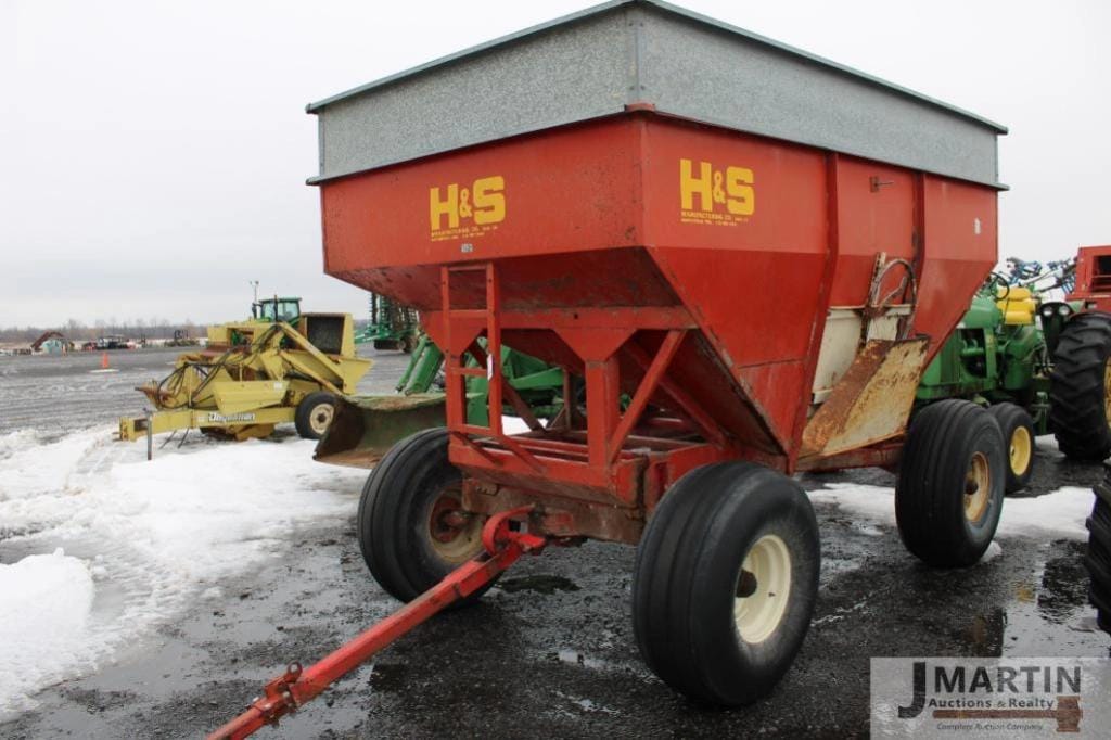 H&S 325 Equipment Image0