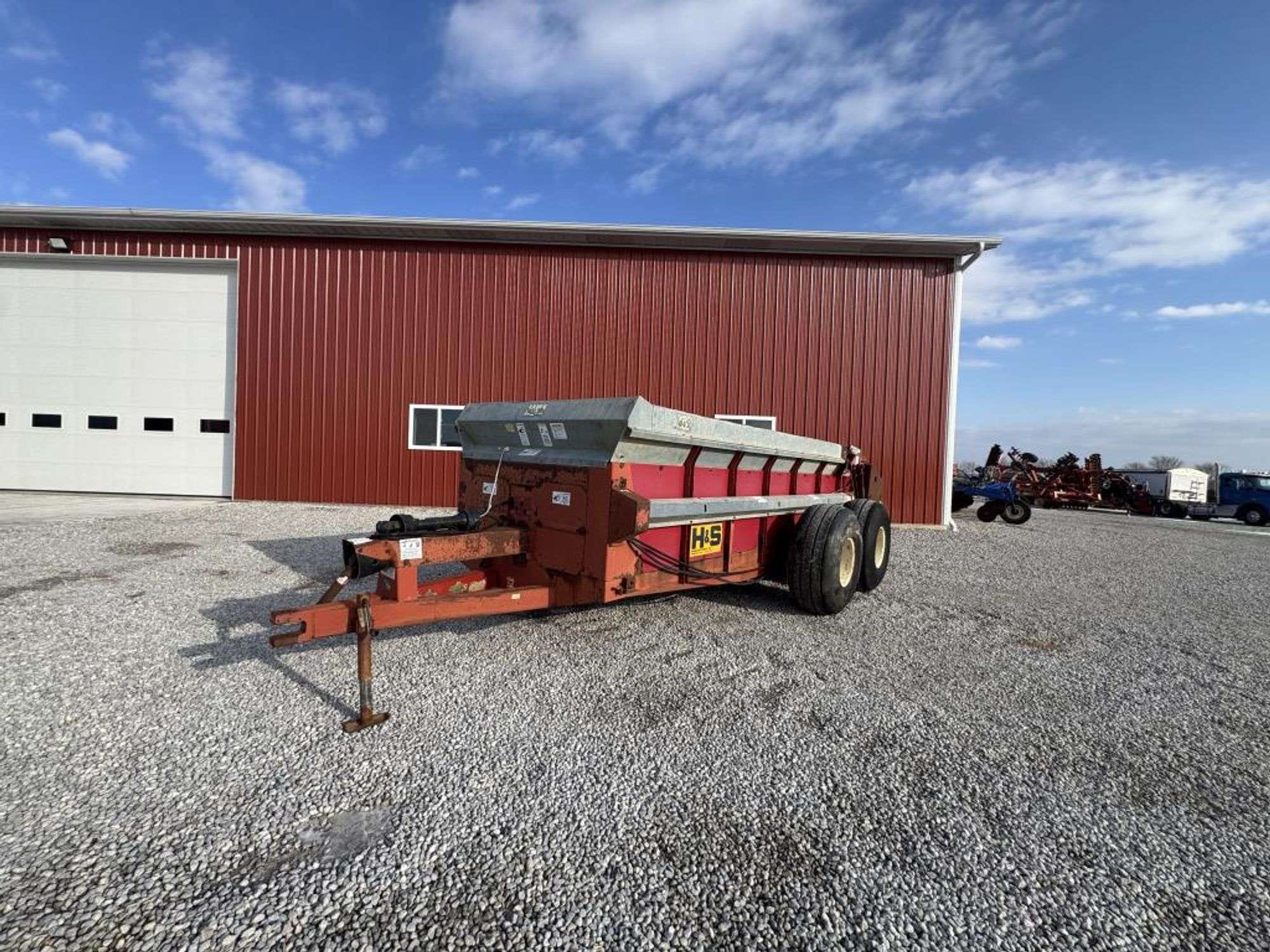 H&S 430 Equipment Image0