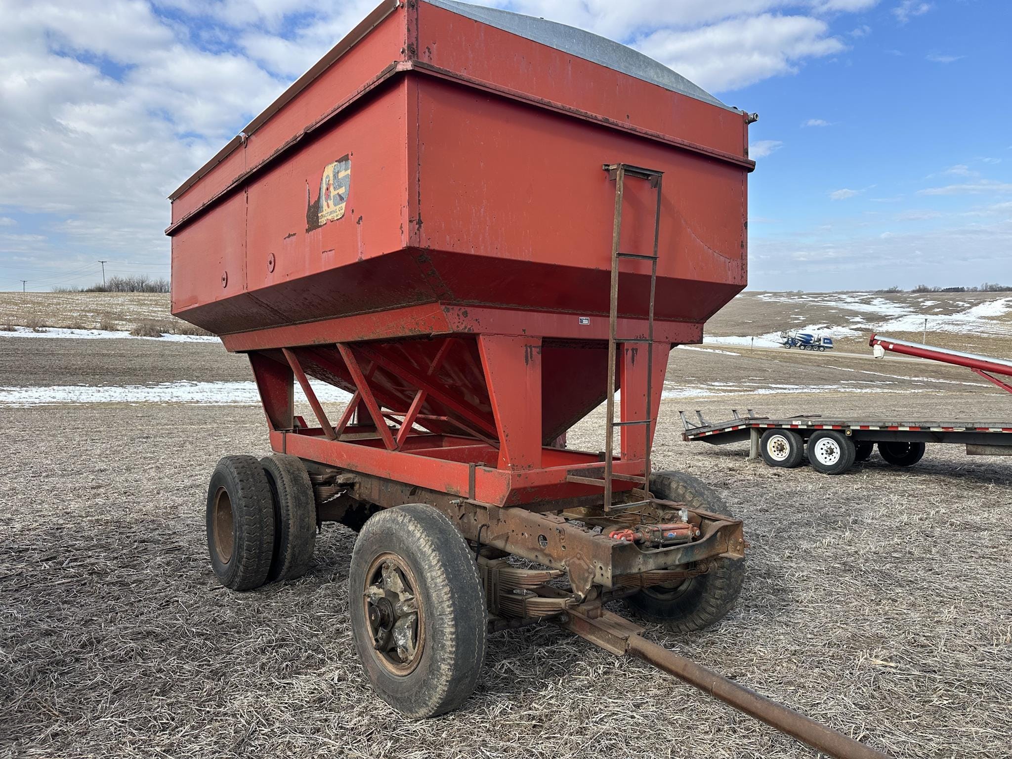 H&S 450-81 Equipment Image0