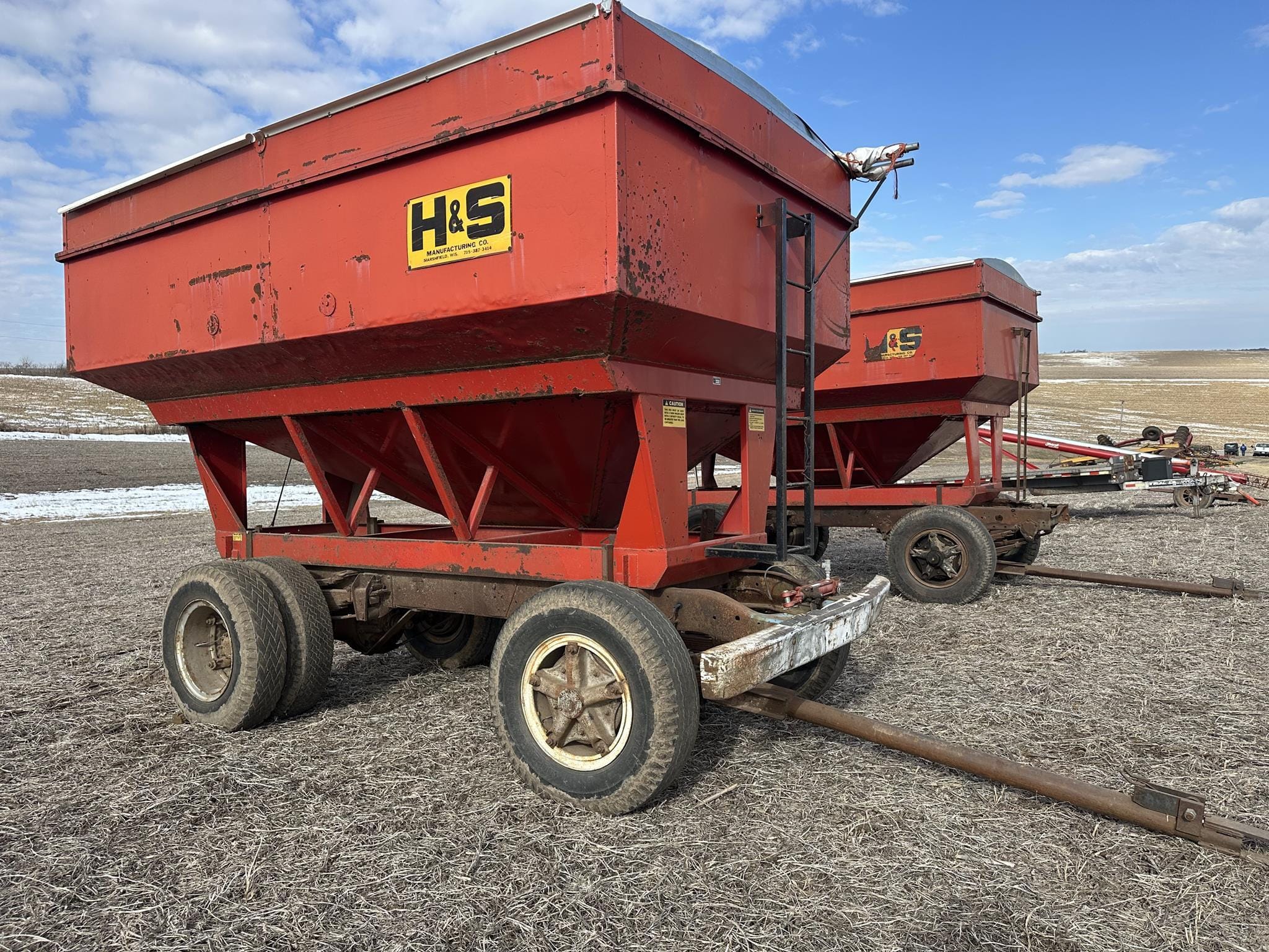 H&S 450-81 Equipment Image0