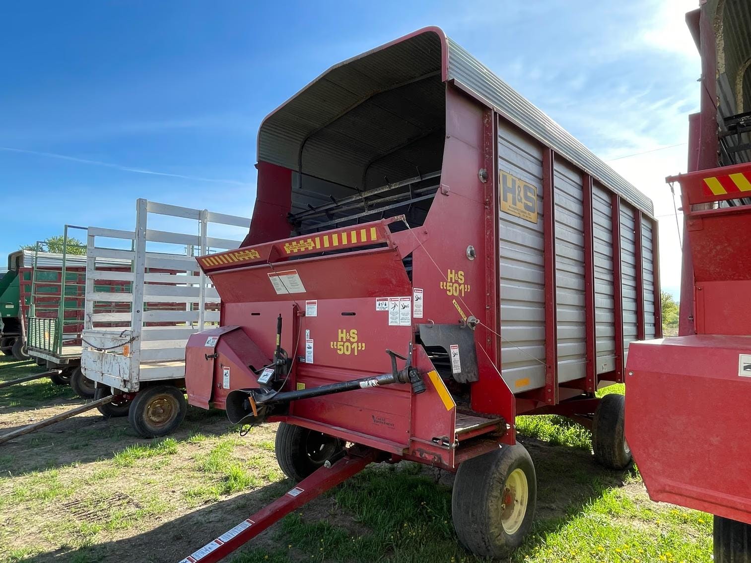 H&S 501 Equipment Image0