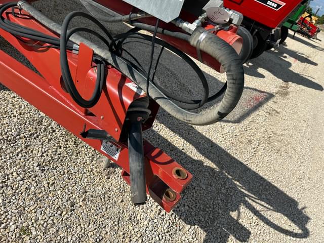 Image of H&S 550 equipment image 2