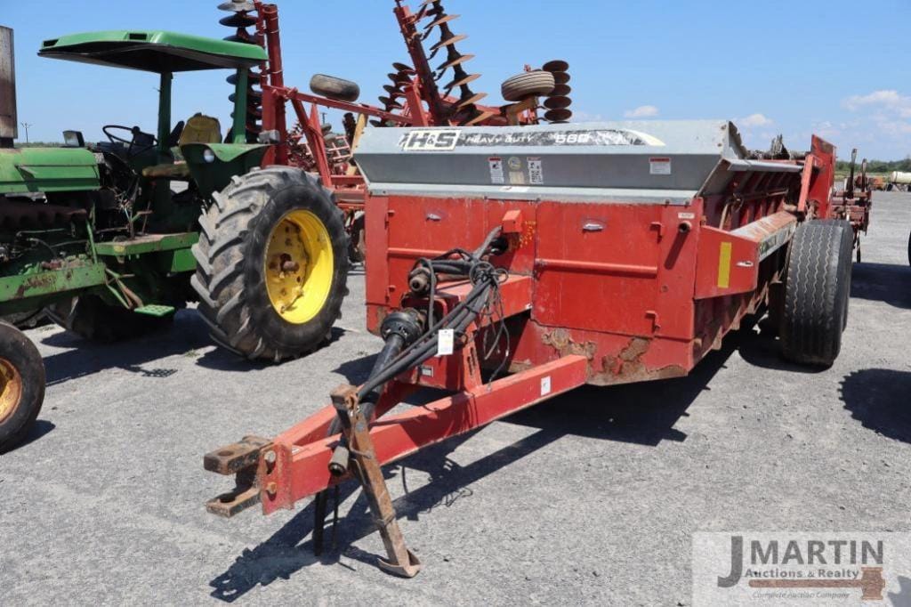 H&S 560 Equipment Image0