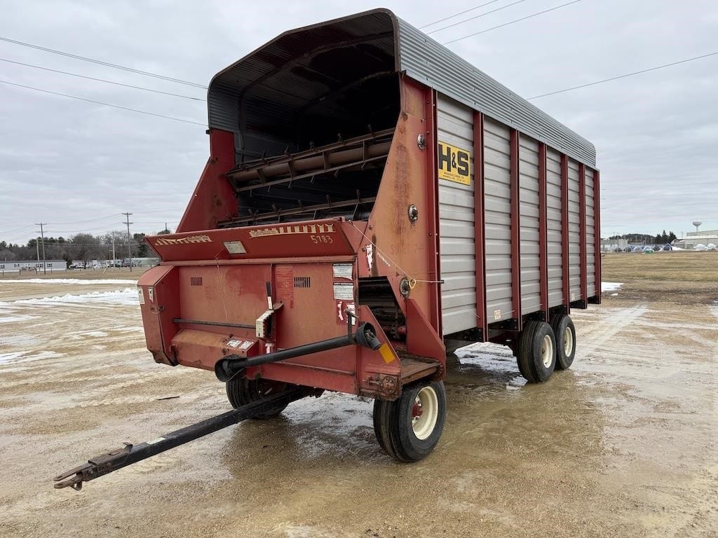 H&S 7+4 Equipment Image0