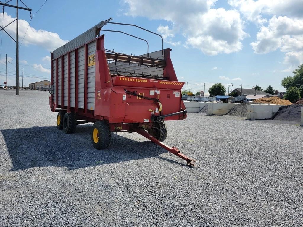 H&S 7+4 Equipment Image0