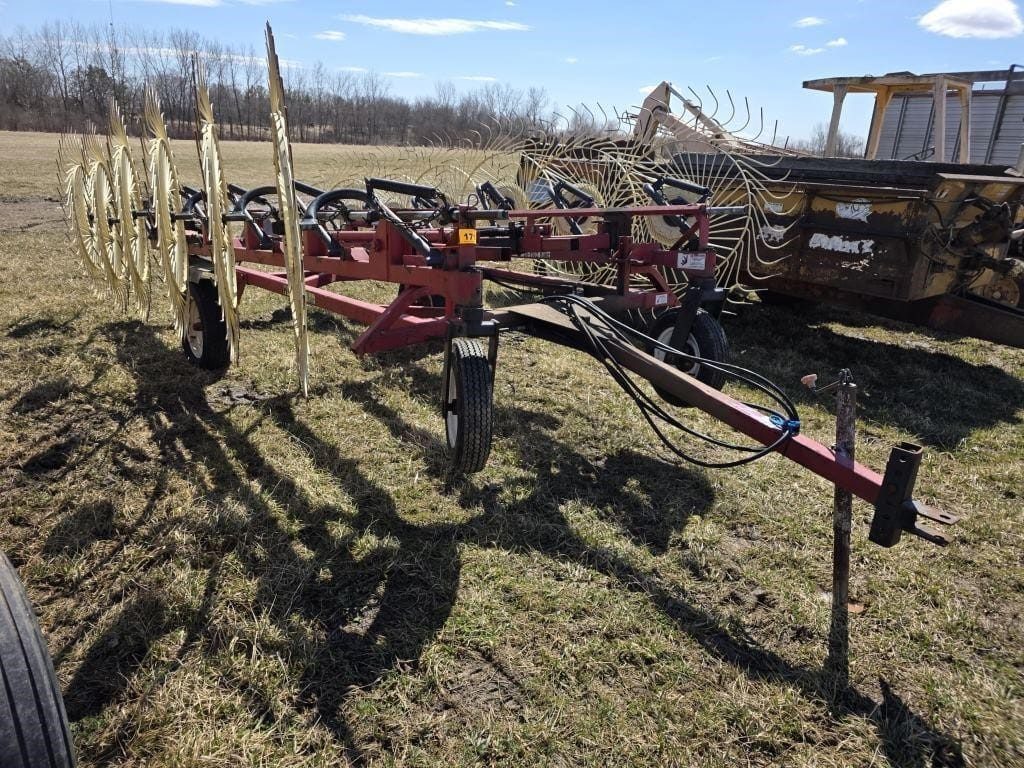 H&S Bi-Fold-12 Equipment Image0