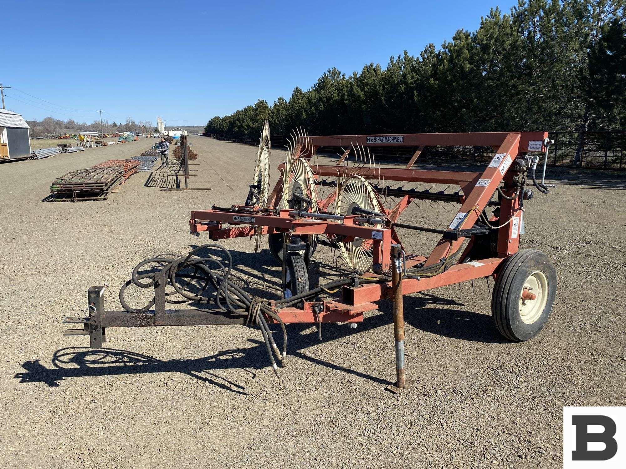 Main image H&S Hay Machine II
