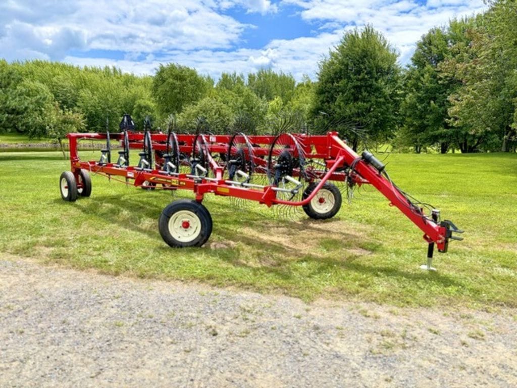 2024 H&S HC4114 Equipment Image0