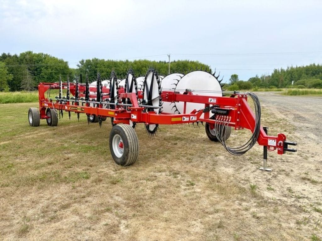 2024 H&S HC7116 Equipment Image0