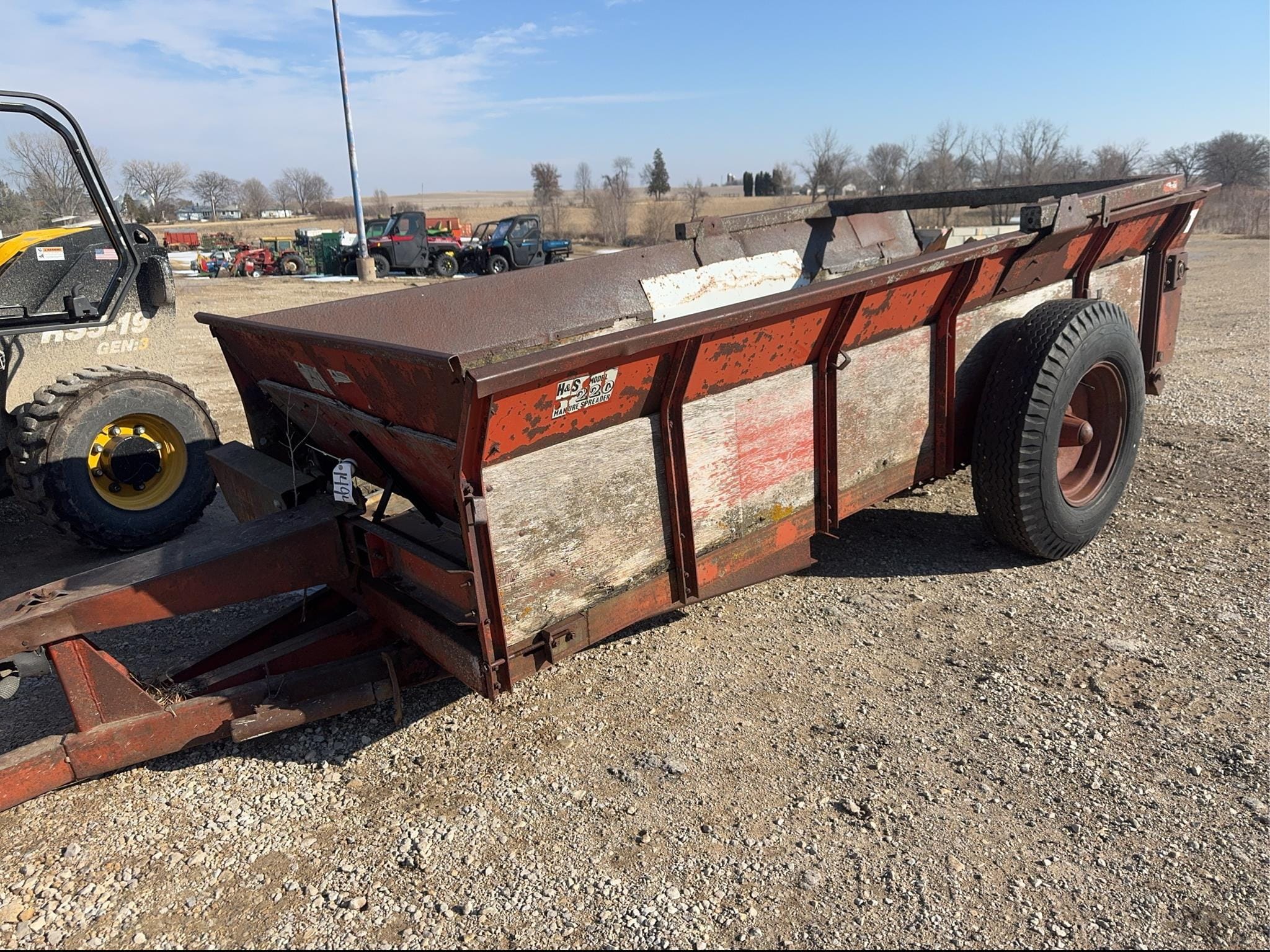 H&S 220 Equipment Image0