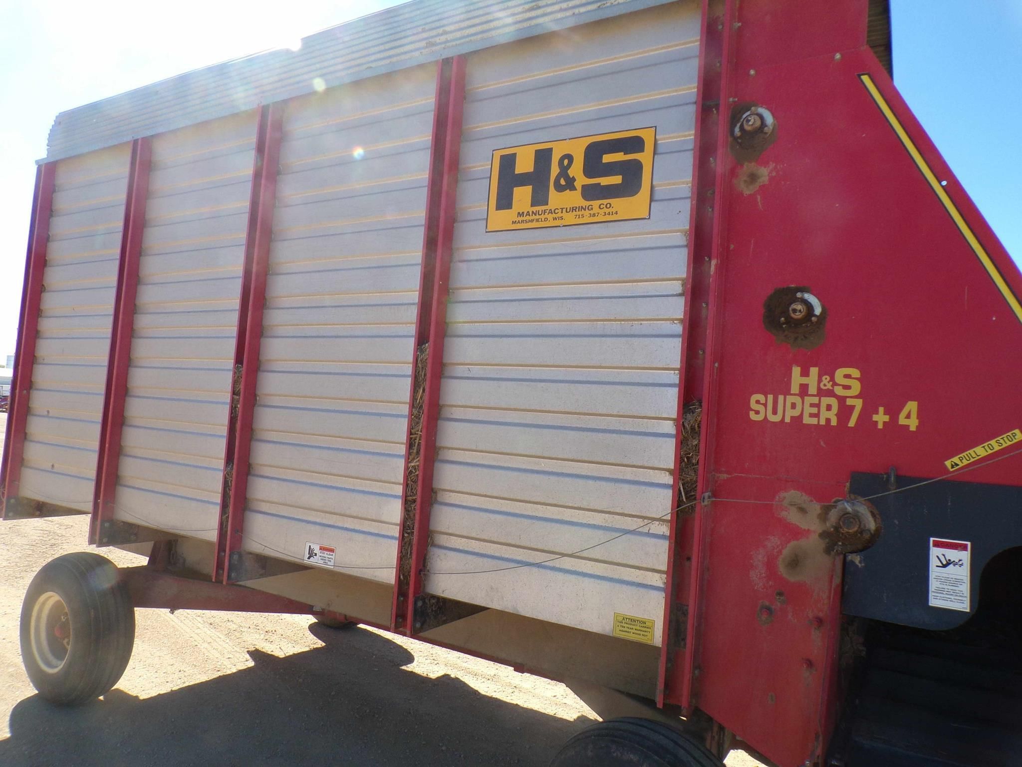 H&S Super 7+4 Equipment Image0