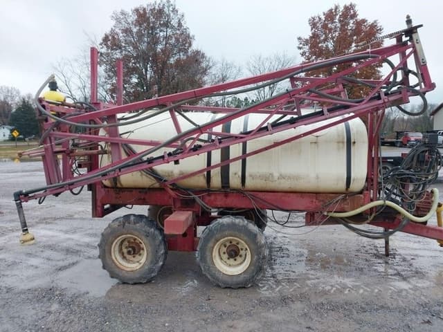 Image of Hardi 1000 equipment image 3