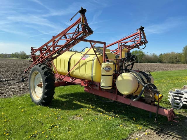 Image of Hardi 1000 equipment image 1