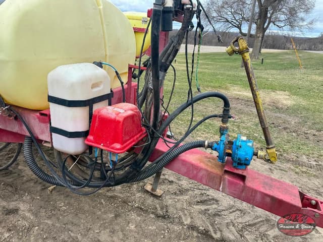 Image of Hardi TR500G equipment image 3