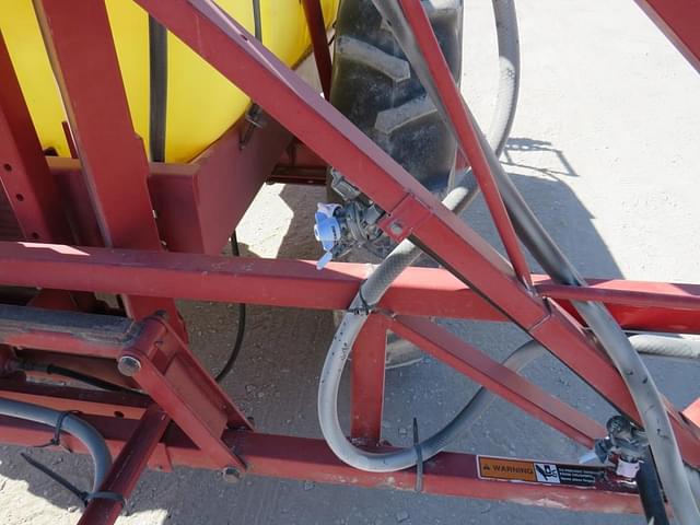 Image of Hardi 550 equipment image 4