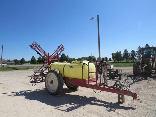 Image of Hardi 550 equipment image 2