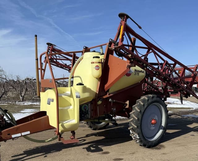 Image of Hardi Navigator 575 equipment image 1