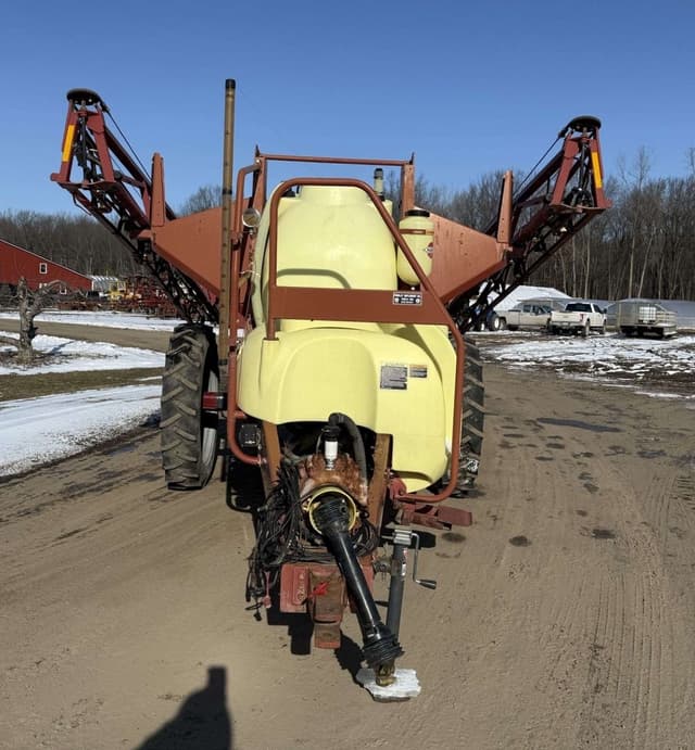 Image of Hardi Navigator 575 equipment image 3