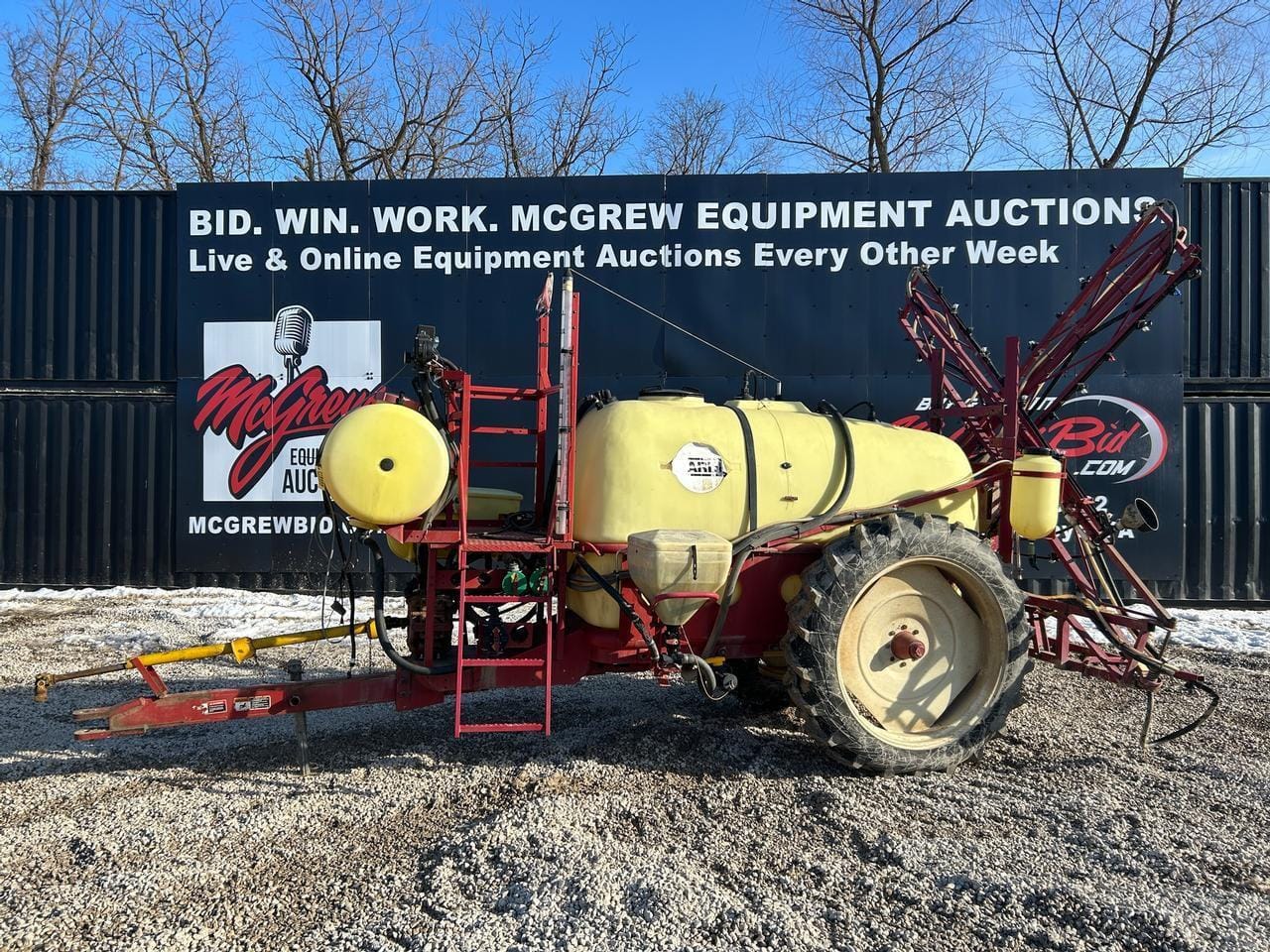 Hardi 650 Equipment Image0