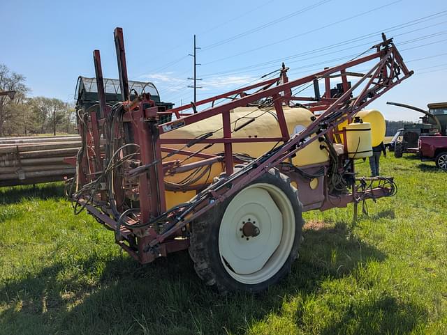 Image of Hardi 650 equipment image 2