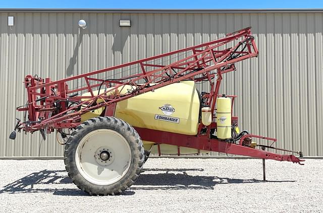 Image of Hardi Commander equipment image 2