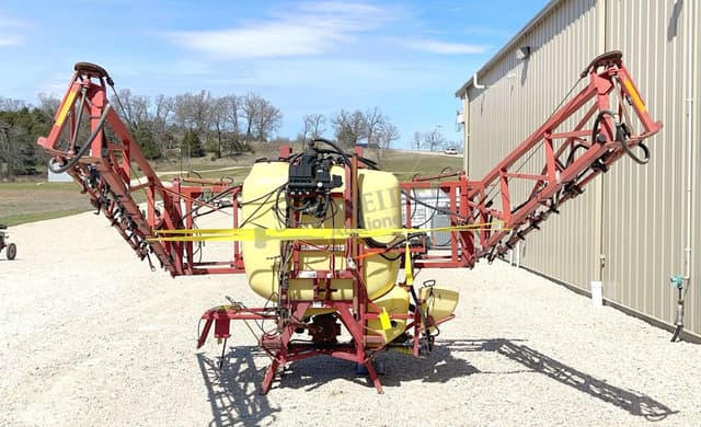 Image of Hardi Mega 350 equipment image 4