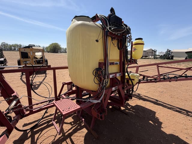 Image of Hardi Mega 350 equipment image 1