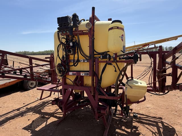 Image of Hardi Mega 350 equipment image 4