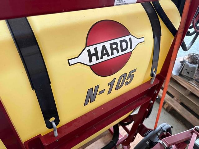 Image of Hardi N-105 equipment image 4
