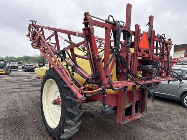 Image of Hardi NAV1000 equipment image 4