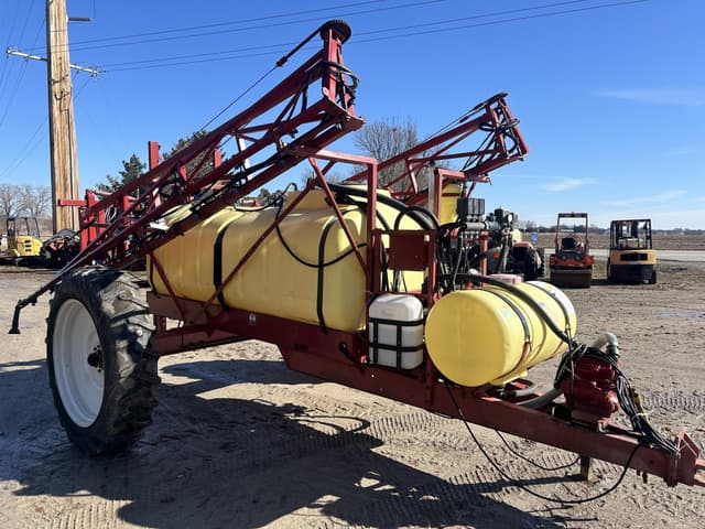 Image of Hardi NAV1000 equipment image 1