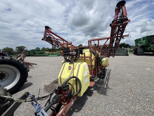 Image of Hardi Navigator 550 equipment image 1