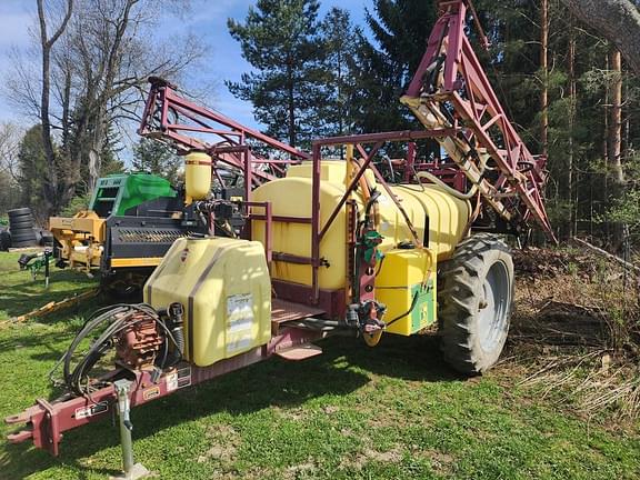 Image of Hardi Navigator 1000 equipment image 1