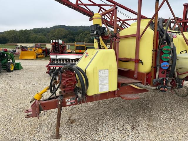 Image of Hardi Navigator 1000 equipment image 2