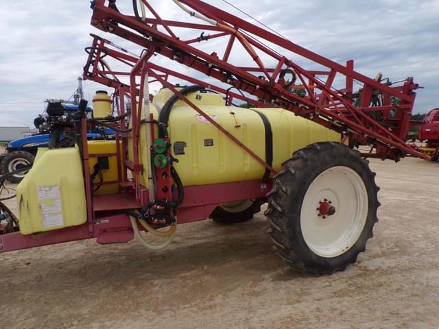 Image of Hardi Navigator 1000 equipment image 3