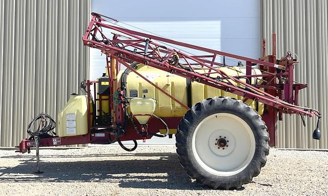 Image of Hardi 1000 equipment image 3