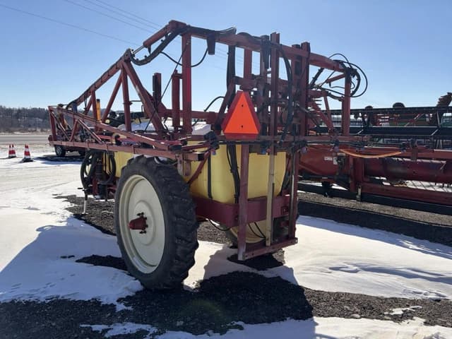 Image of Hardi Navigator 550 equipment image 1