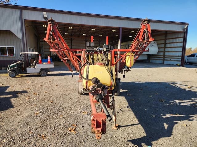 Image of Hardi NAV550 equipment image 1