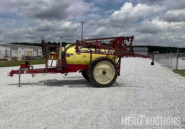Image of Hardi Navigator 550 equipment image 1
