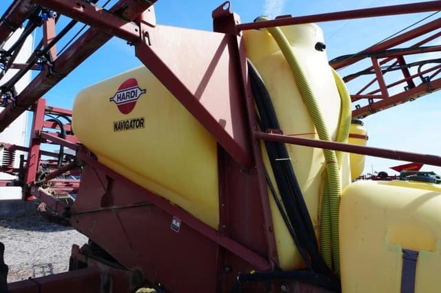 Image of Hardi NP1100 equipment image 2