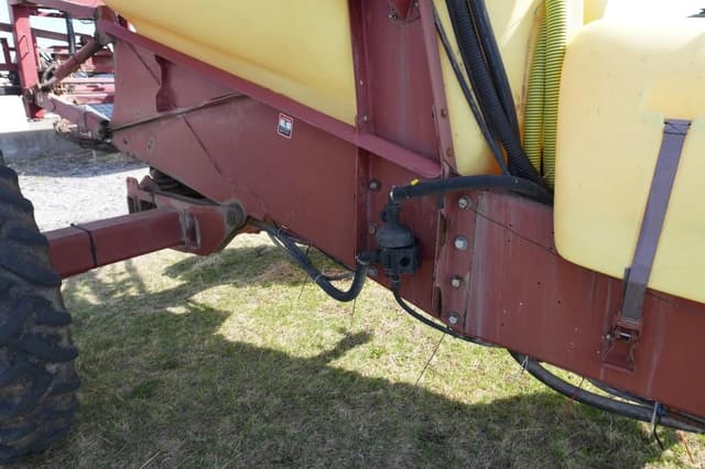 Image of Hardi NP1100 equipment image 3