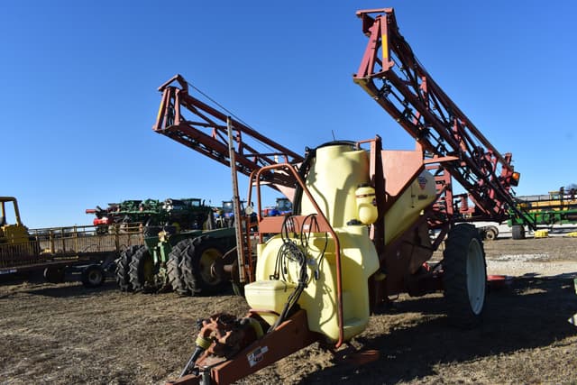 Image of Hardi Navigator equipment image 2