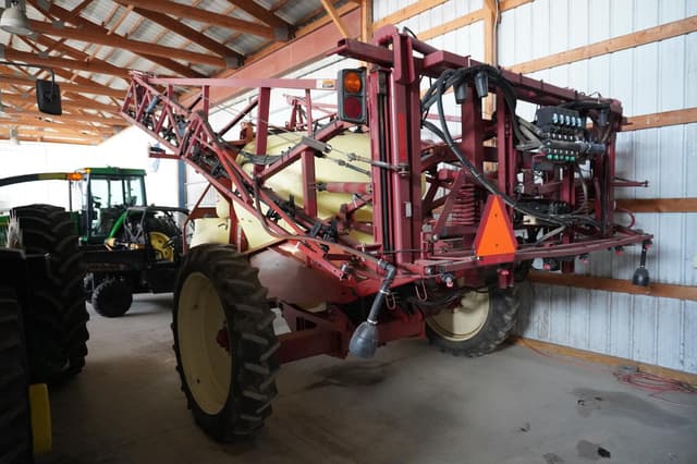 Image of Hardi NP1100 equipment image 4