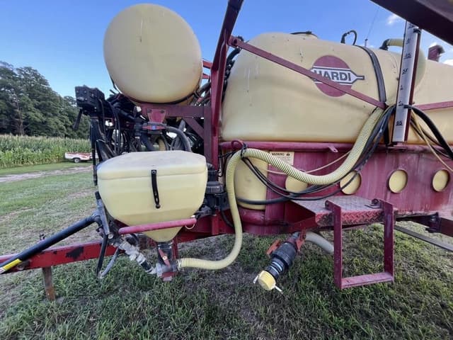Image of Hardi TXH2400 equipment image 3