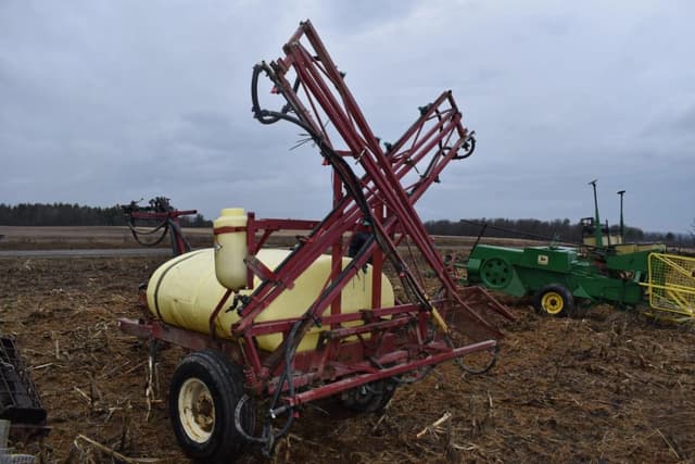 Image of Hardi TL300 equipment image 4